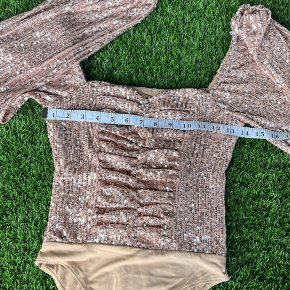 LULUS Sparkly Sweetie Rose Gold Sequin Long Sleeve Bodysuit size x small - Picture 7 of 11